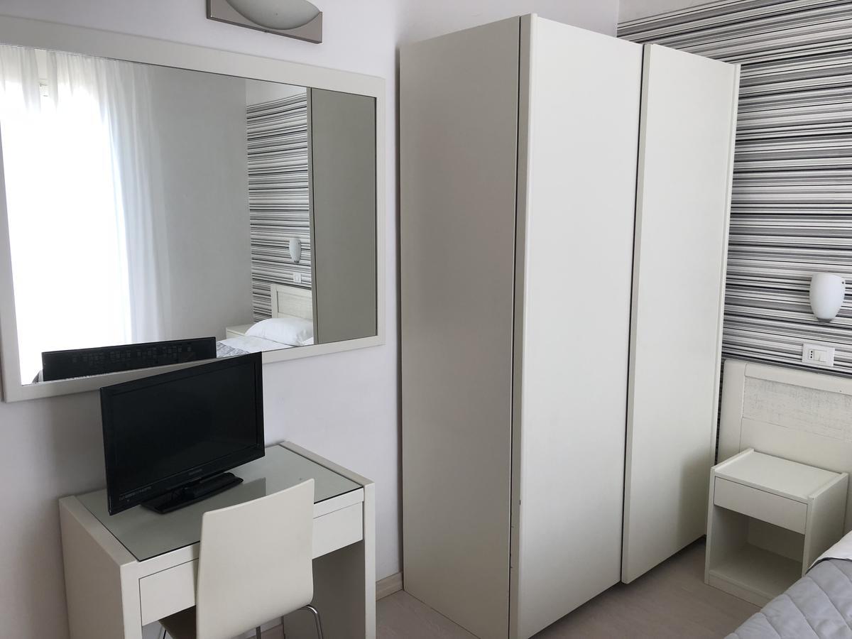 Hotel Stella Polare Rimini Eksteriør bilde